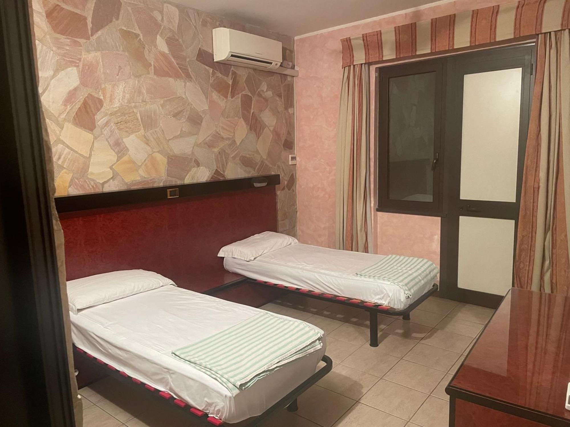 American Motel Cisterna di Latina Zewnętrze zdjęcie